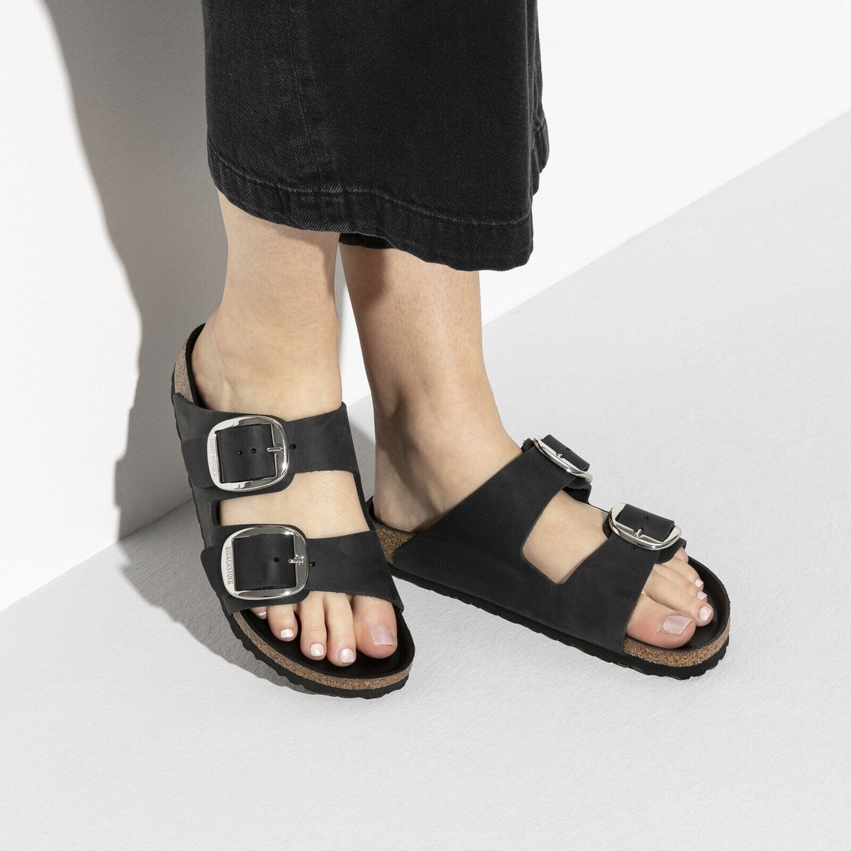 Birkenstock Arizona Big Buckle Black Oiled Leather - lifestyle closeup on foot