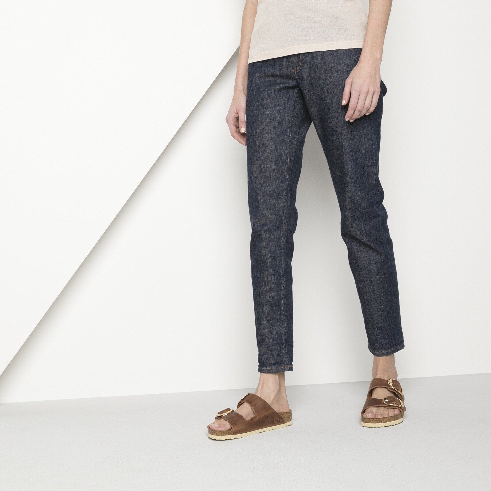 Birkenstock Arizona Big Buckle Cognac Oiled Leather - lifestyle closeup on foot