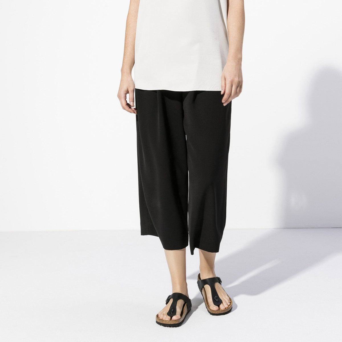Birkenstock Gizeh Black Birko-Flor - lifestyle