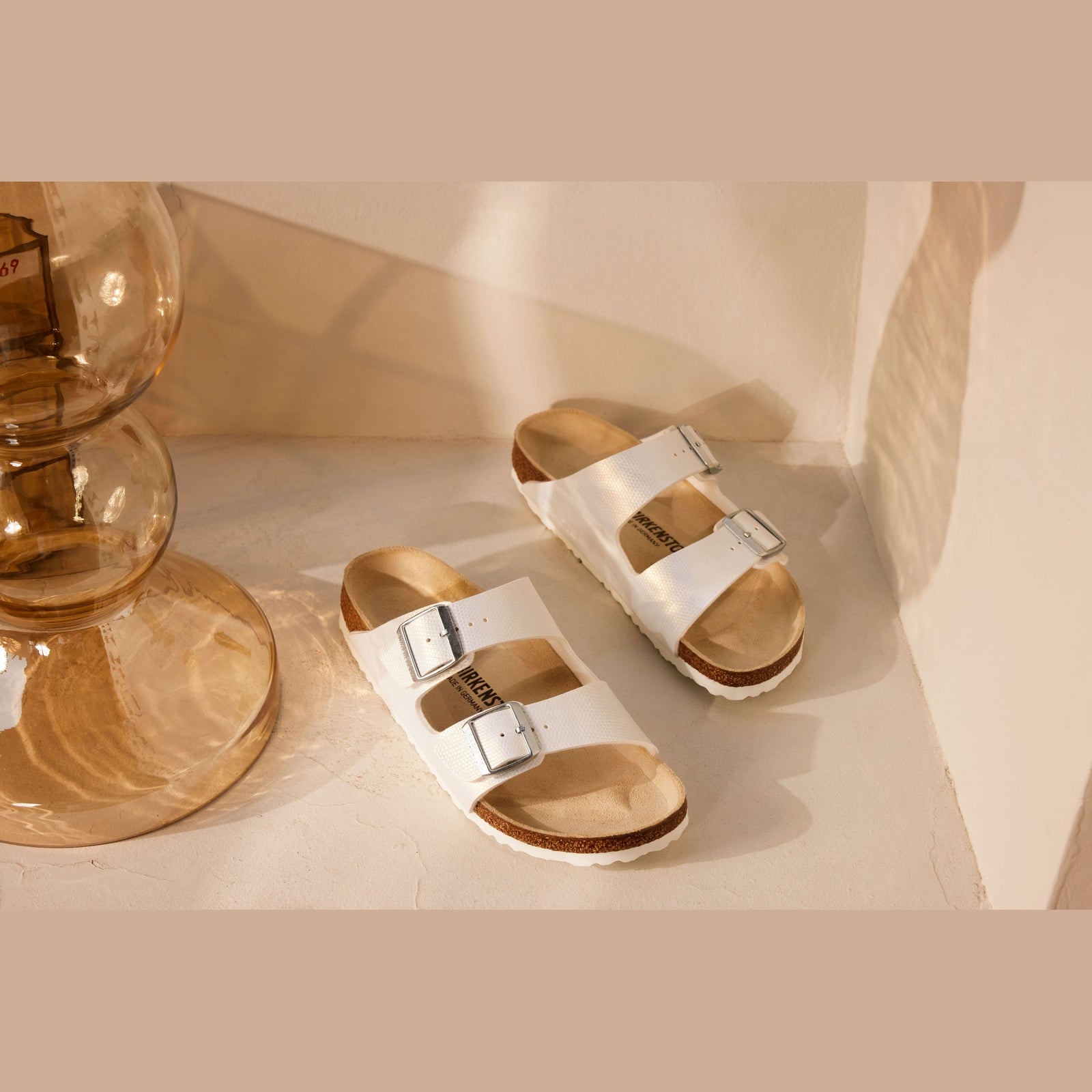 Birkenstock Arizona Shiny Embossed White Embossed Birko-Flor Regular - 1026463 | Blue Heeler Boots