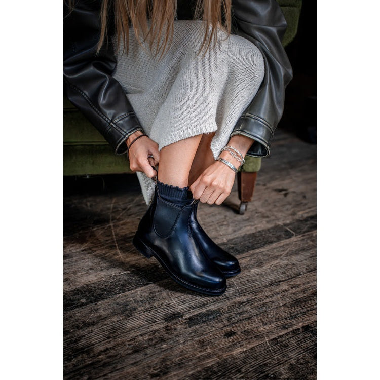 New Blundstone Heritage Black - 156 | Blue Heeler Boots